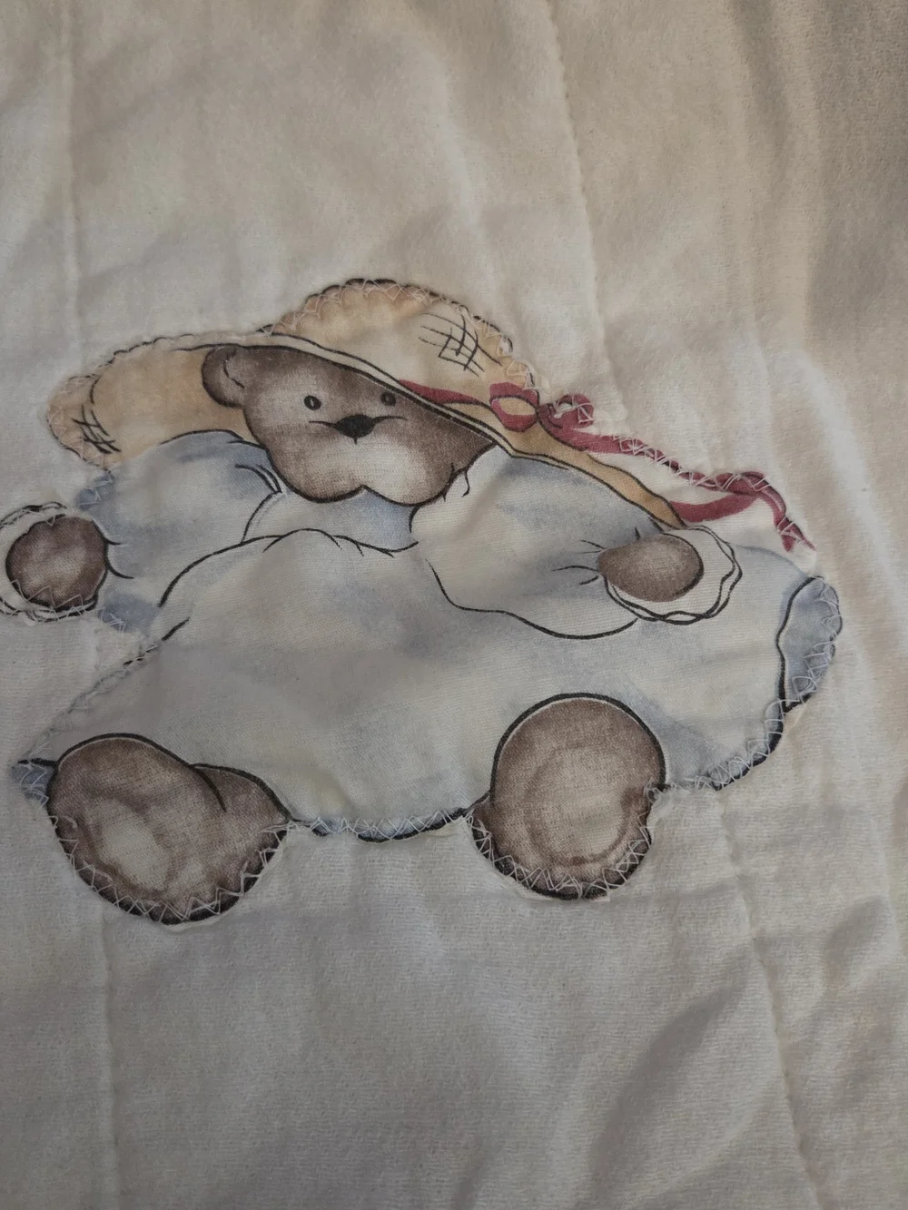 Vintage Dundee Teddy Bear Baby Burp Cloth Eyelet Lace Trim Nursery Linen
